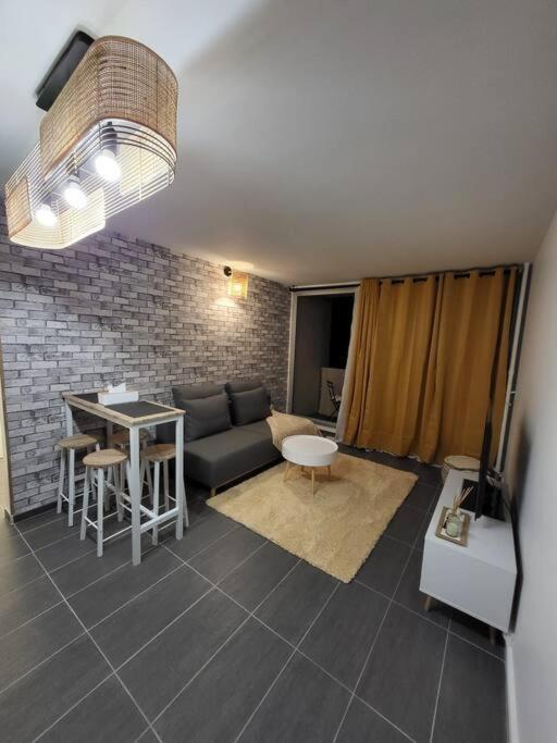 Pepite Entre Paris Et Versailles Apartment Chaville Luaran gambar